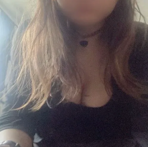 Antonia, 28