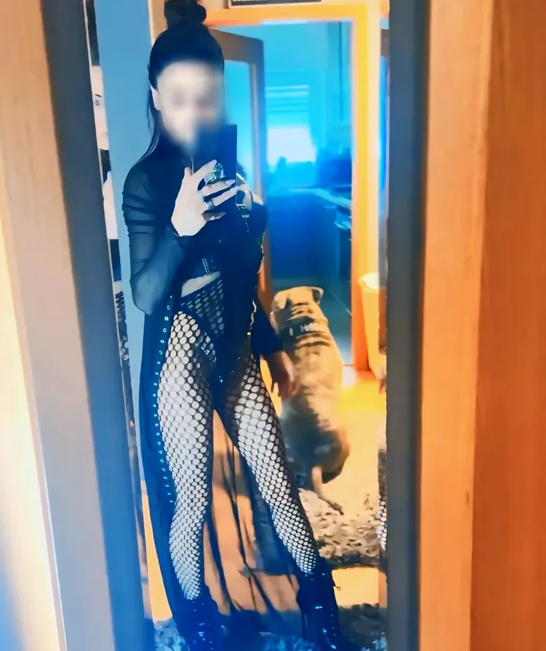 Emily, 33